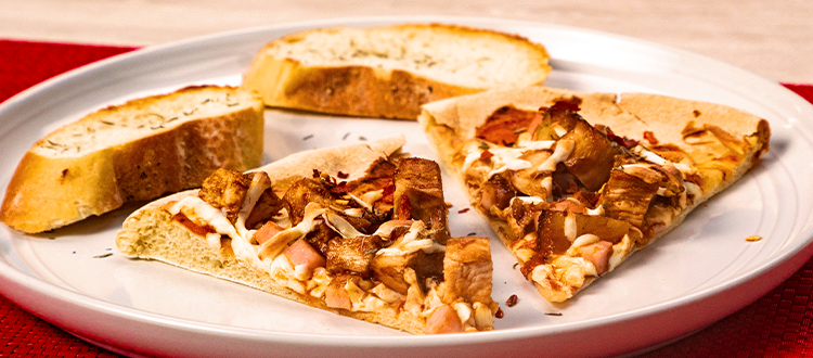 Pizza de pollo BBQ casera: antojo nivel “ya préndele al horno”