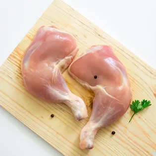 pierna y muslo de pollo en salsa verde maxicarne